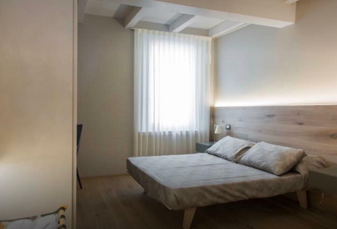 Accademia 21 Bed & Breakfast มานโตวา ภายนอก รูปภาพ