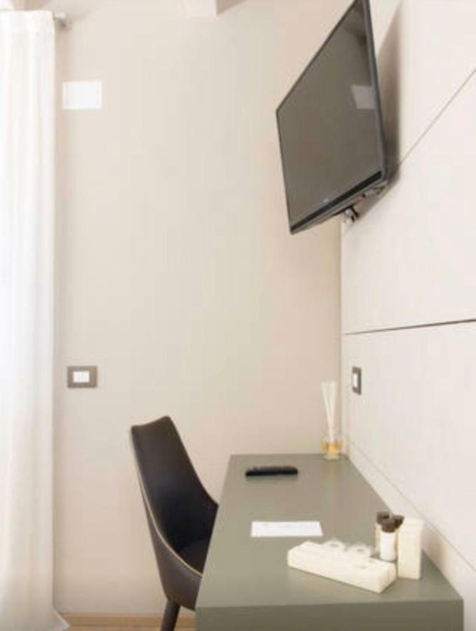 Accademia 21 Bed & Breakfast มานโตวา ภายนอก รูปภาพ